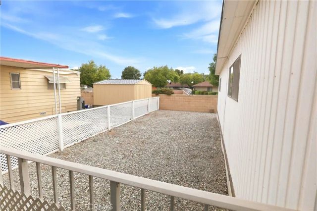 9391 California Ave 35, Riverside, CA 92503