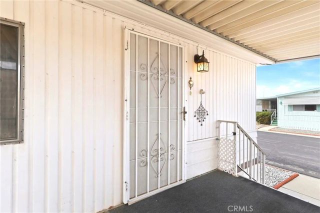 9391 California Ave 35, Riverside, CA 92503