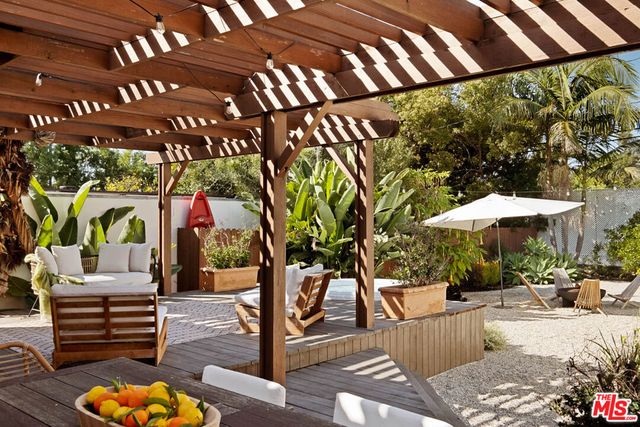 1363 Spazier Avenue, Glendale, CA 91201