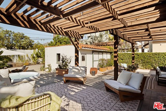 1363 Spazier Avenue, Glendale, CA 91201