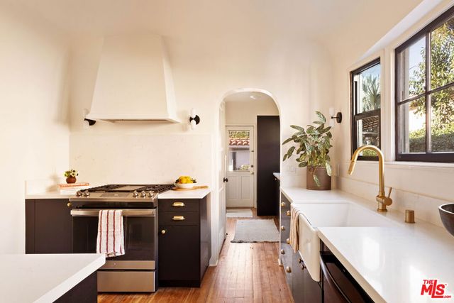 1363 Spazier Avenue, Glendale, CA 91201