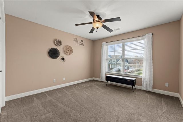 1210 Farm Lake Drive, Mahomet, IL 61853