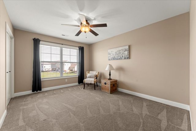 1210 Farm Lake Drive, Mahomet, IL 61853