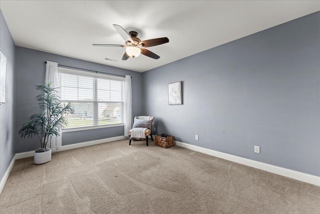 1210 Farm Lake Drive, Mahomet, IL 61853