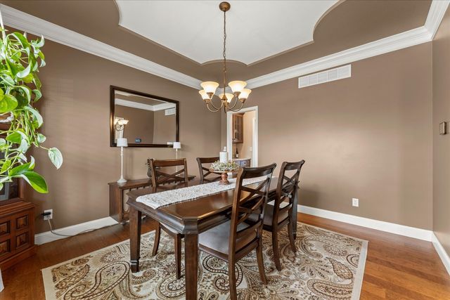 1210 Farm Lake Drive, Mahomet, IL 61853