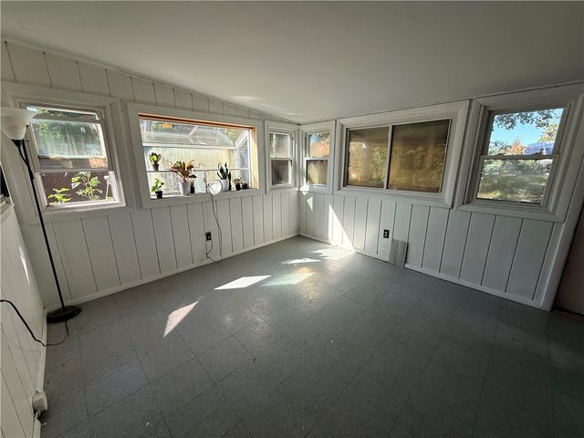 61 Calderwood Drive, Warwick, RI 02886