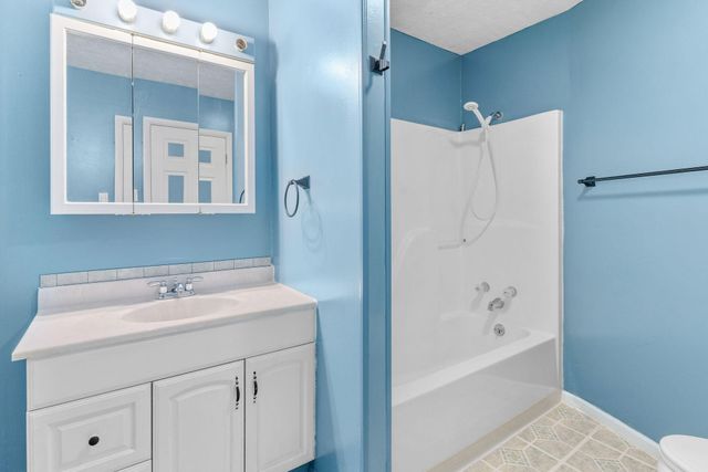 1141 W Talmage Street, Springfield, MO 65803