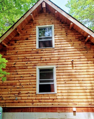 15 Sargent Drive, Raymond, NH 03077