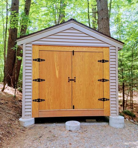 15 Sargent Drive, Raymond, NH 03077