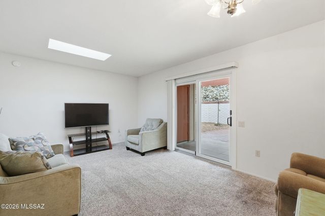 1188 W Calle Alcazar, Green Valley, AZ 85622