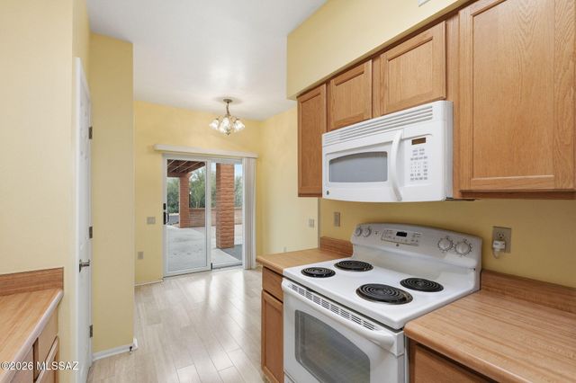 1188 W Calle Alcazar, Green Valley, AZ 85622
