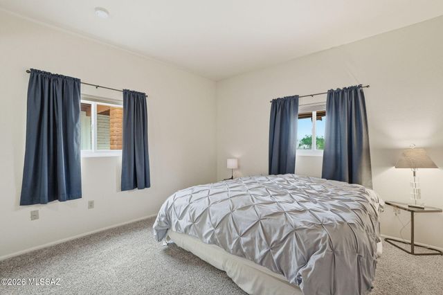 1188 W Calle Alcazar, Green Valley, AZ 85622