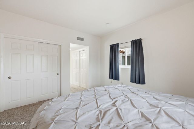 1188 W Calle Alcazar, Green Valley, AZ 85622