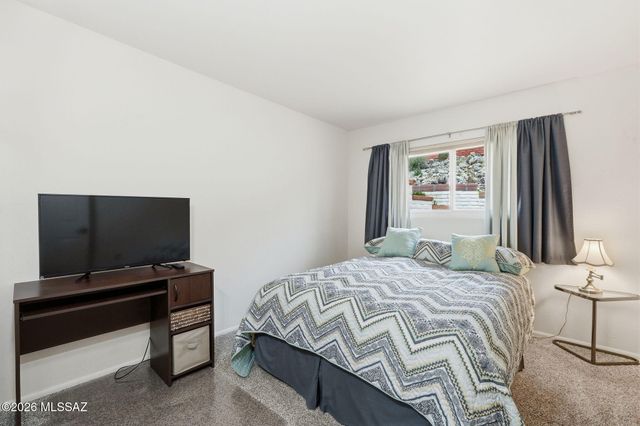 1188 W Calle Alcazar, Green Valley, AZ 85622