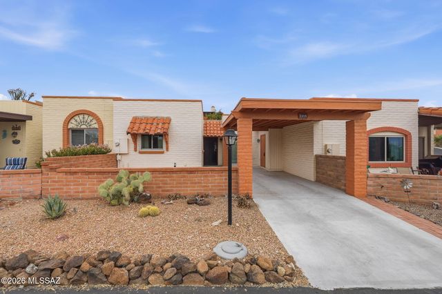 1188 W Calle Alcazar, Green Valley, AZ 85622