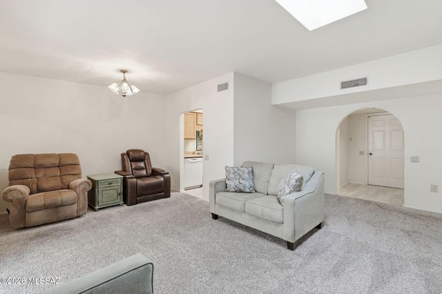1188 W Calle Alcazar, Green Valley, AZ 85622