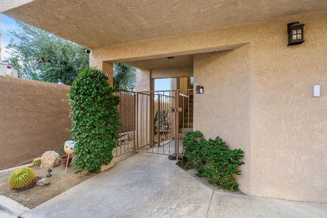 46395 Ryway Place 9, Palm Desert, CA 92260