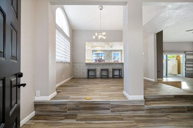 46395 Ryway Place 9, Palm Desert, CA 92260