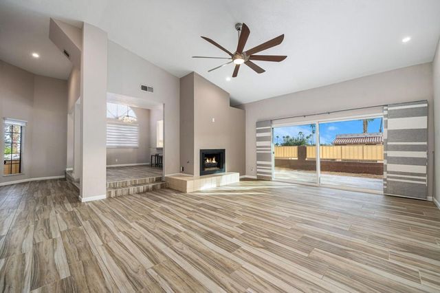 46395 Ryway Place 9, Palm Desert, CA 92260