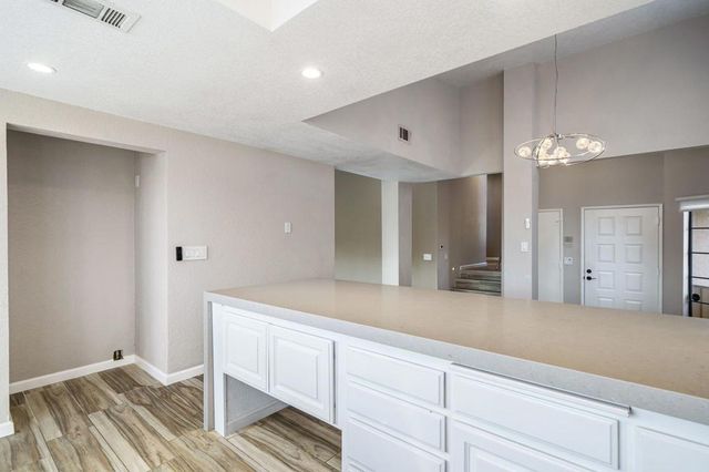 46395 Ryway Place 9, Palm Desert, CA 92260