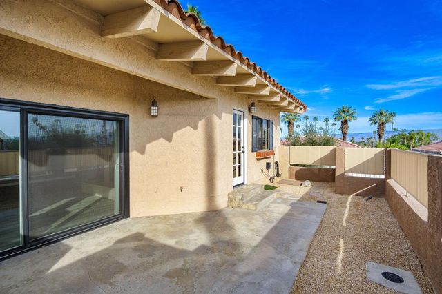 46395 Ryway Place 9, Palm Desert, CA 92260