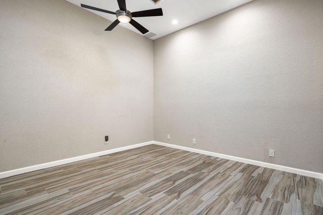 46395 Ryway Place 9, Palm Desert, CA 92260