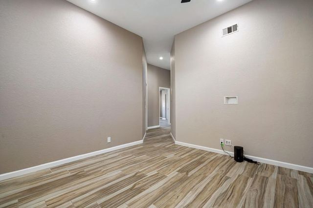 46395 Ryway Place 9, Palm Desert, CA 92260