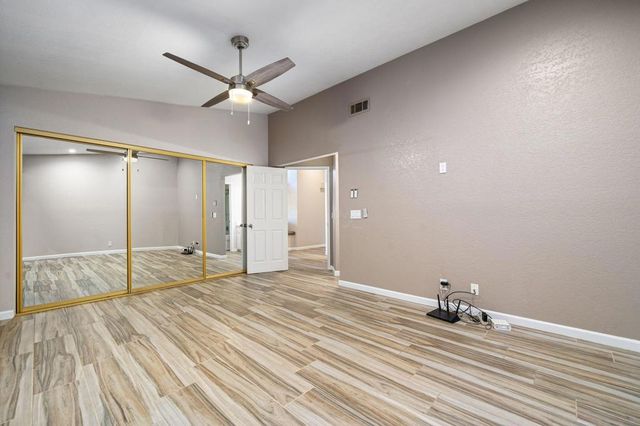 46395 Ryway Place 9, Palm Desert, CA 92260