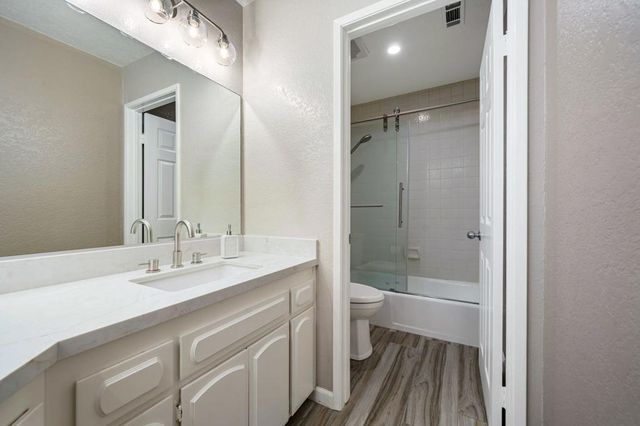 46395 Ryway Place 9, Palm Desert, CA 92260