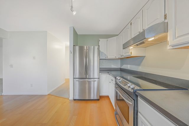 2 Pine Grove Dr 2, South Hadley, MA 01075