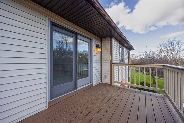 2 Pine Grove Dr 2, South Hadley, MA 01075