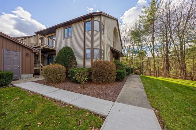 2 Pine Grove Dr 2, South Hadley, MA 01075