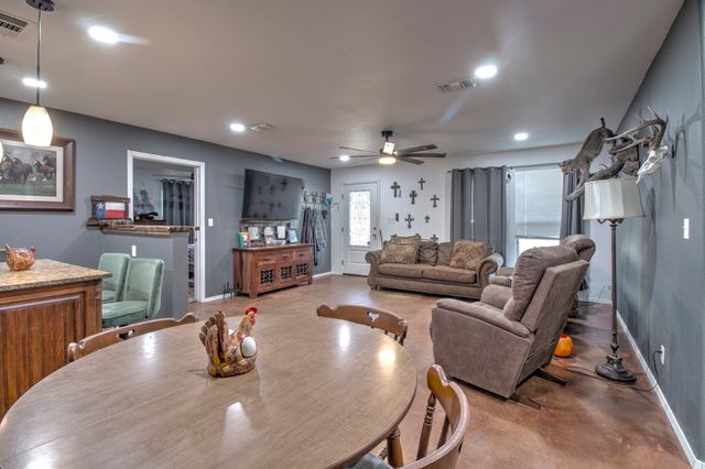 120 HICKORY CREEK, Sadler, TX 76264