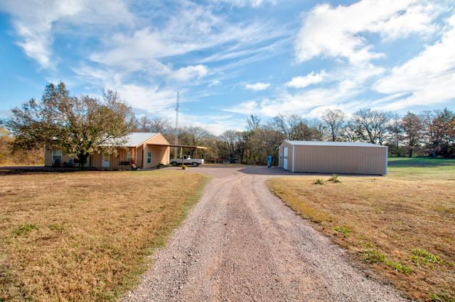 120 HICKORY CREEK, Sadler, TX 76264