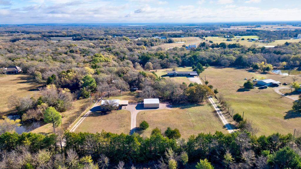 120 HICKORY CREEK, Sadler, TX 76264