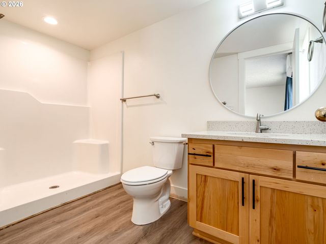 34570 PITTSBURG Rd, St Helens, OR 97051