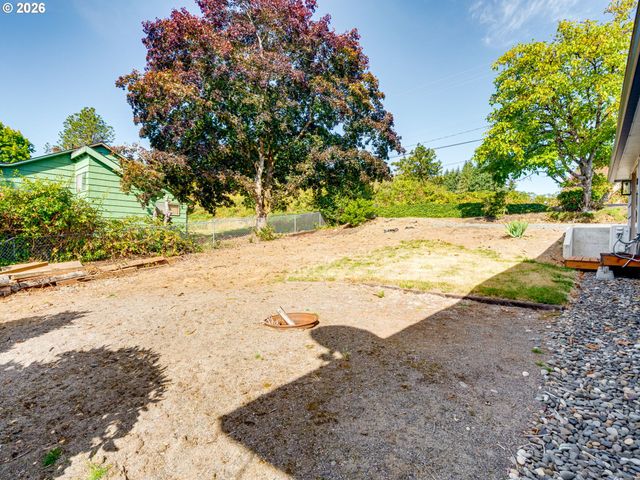 34570 PITTSBURG Rd, St Helens, OR 97051