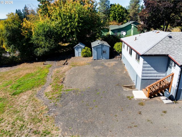 34570 PITTSBURG Rd, St Helens, OR 97051
