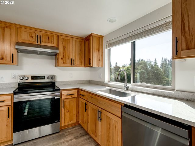 34570 PITTSBURG Rd, St Helens, OR 97051