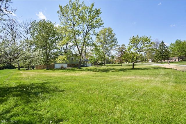 890 Iroquois Run, Macedonia, OH 44056