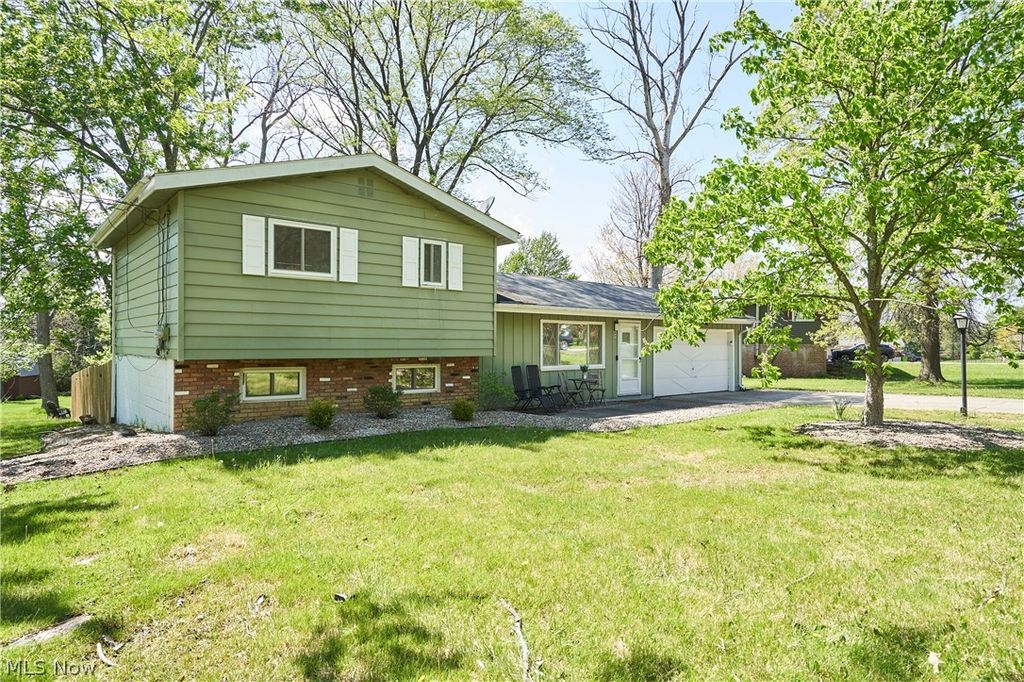 890 Iroquois Run, Macedonia, OH 44056