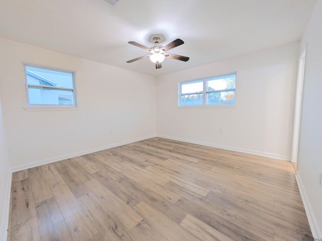 8184 Harry Dr, Baton Rouge, LA 70806