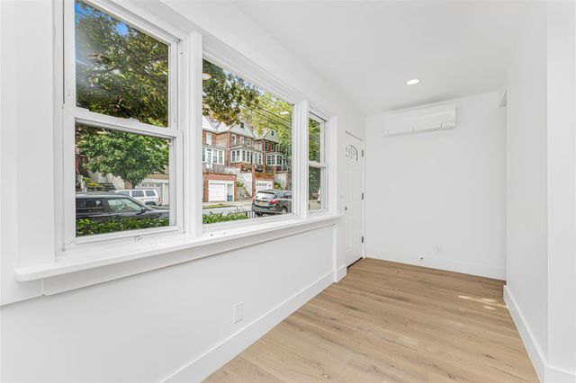 6140 Delafield Avenue, Bronx, NY 10471