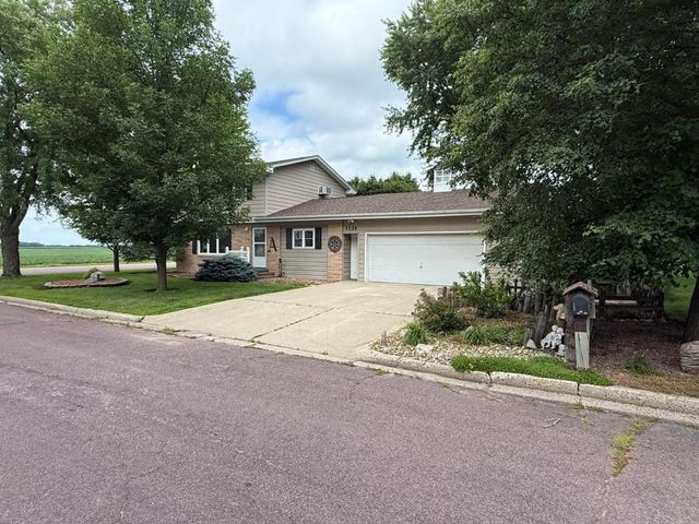 1134 10th Street, Westbrook, MN 56183