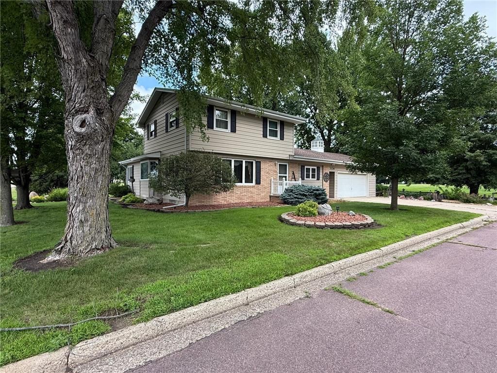 1134 10th Street, Westbrook, MN 56183