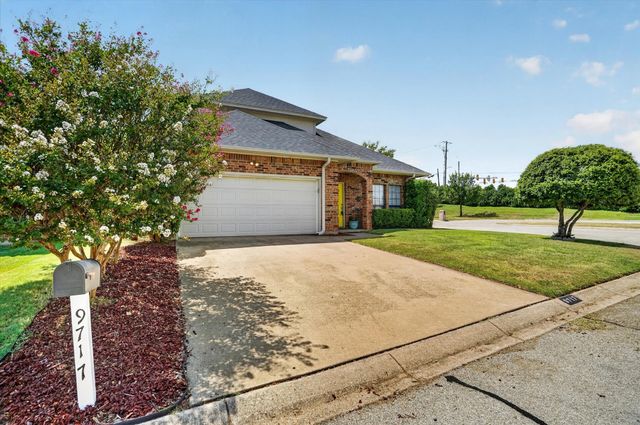 9717 Lea Shore Court, Fort Worth, TX 76179