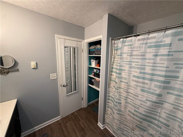 532 S Gobbler Knob Road, Pekin, IN 47165