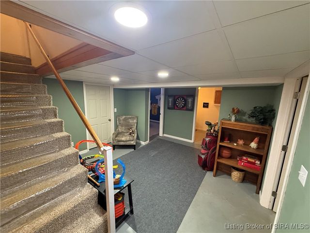 532 S Gobbler Knob Road, Pekin, IN 47165