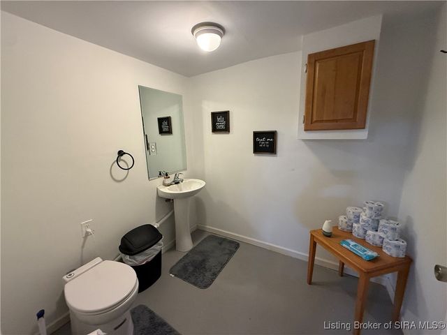 532 S Gobbler Knob Road, Pekin, IN 47165