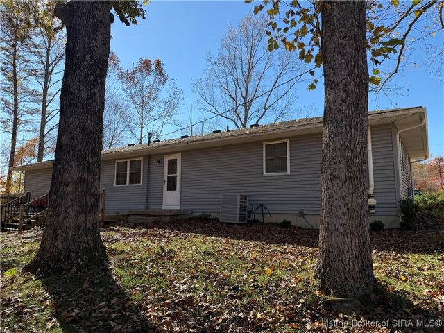 532 S Gobbler Knob Road, Pekin, IN 47165